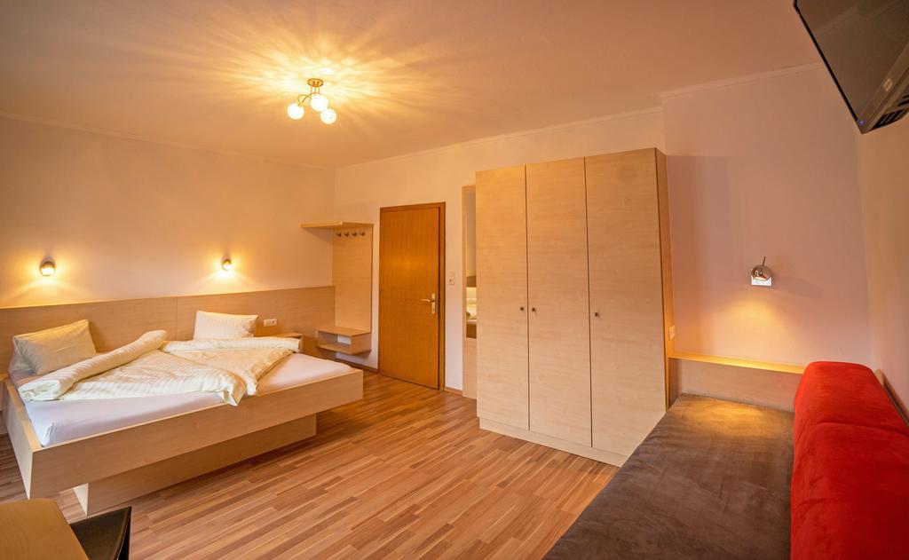 Hotel Haus Stampfer Weissensee Esterno foto